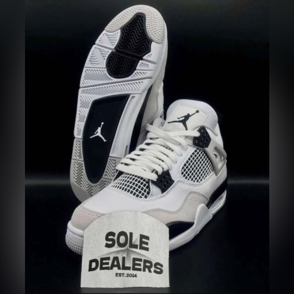 Jordan 4 Retro “Military Black”